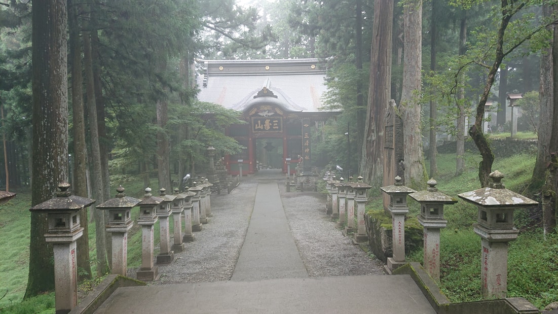三峯神社16