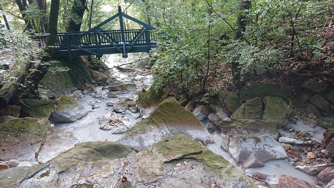 最古の岩風呂11