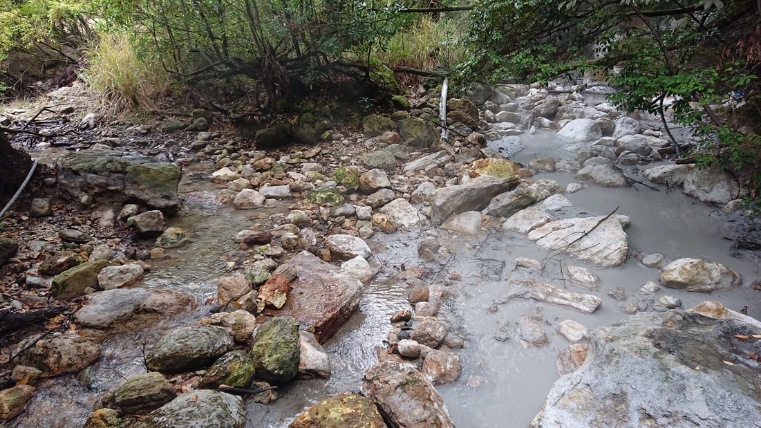 最古の岩風呂16