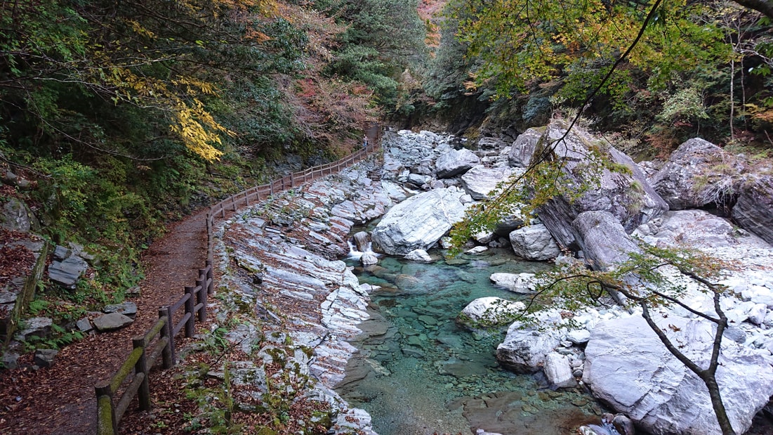 安居渓谷17