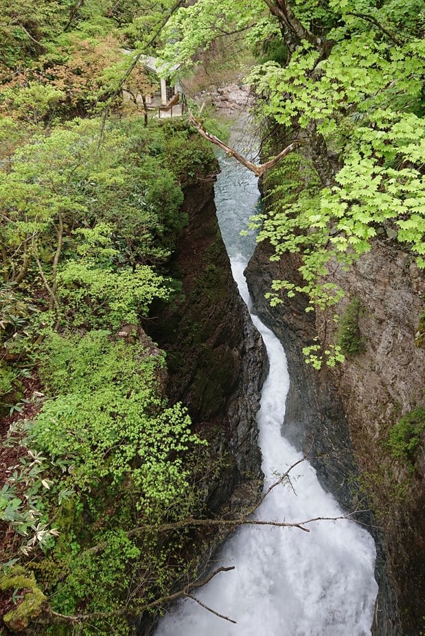 小安峡不動滝11