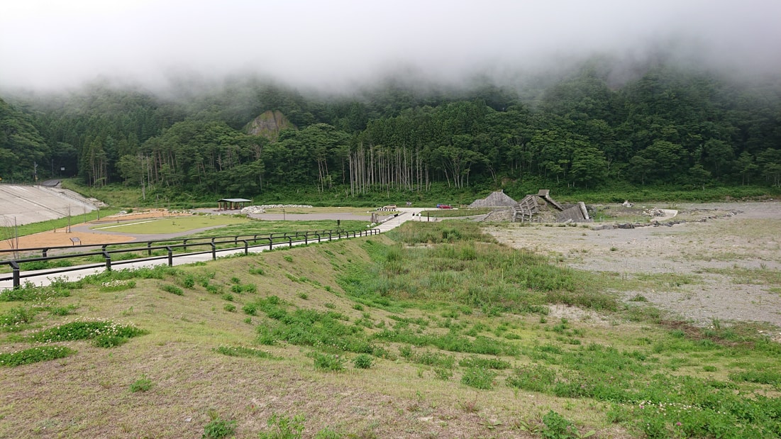 明戸海岸防潮堤5