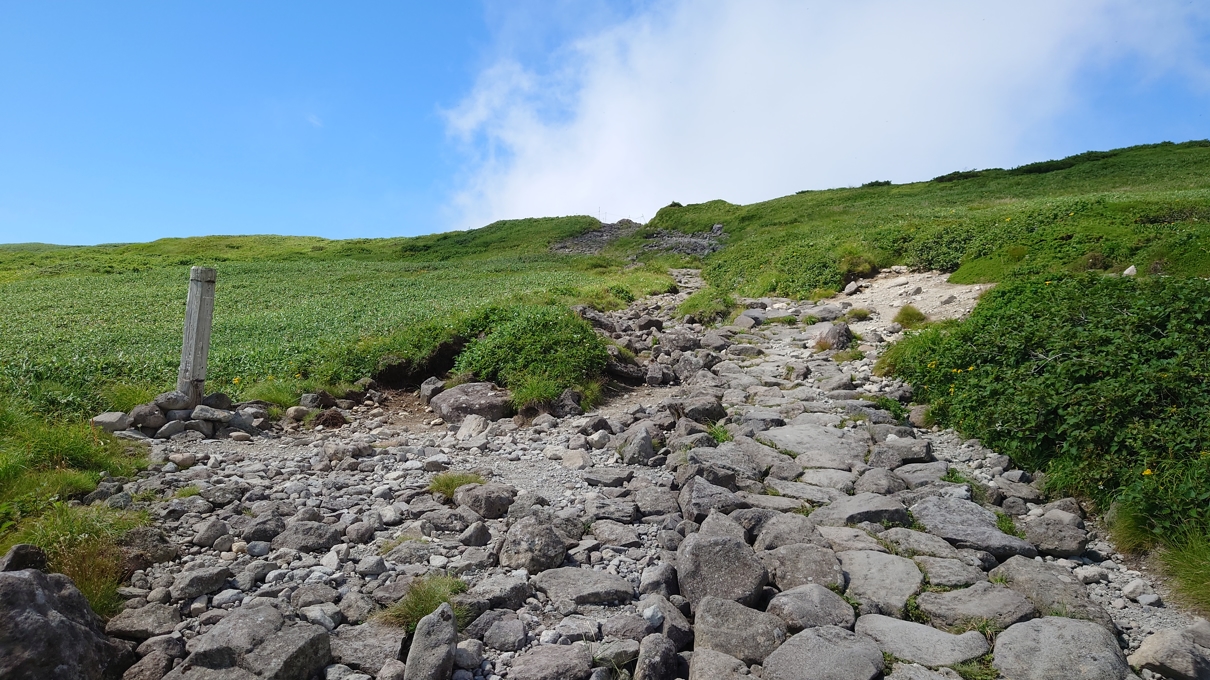 月山神社本宮33